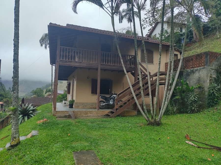 Excelente casa em São Pedro da Serra